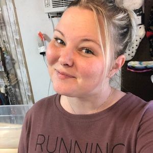 Meet your Posher, Jessica